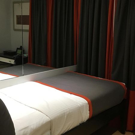 Avant Serviced Suites - Personal Concierge Manila Eksteriør bilde